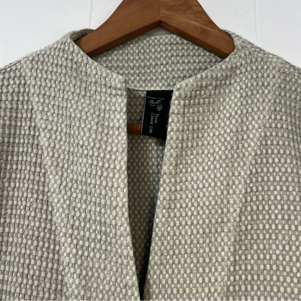 Light Sage/Gray Women's Waffle  Knit Wrap/Cardigan-Like New - Picture 13 of 16